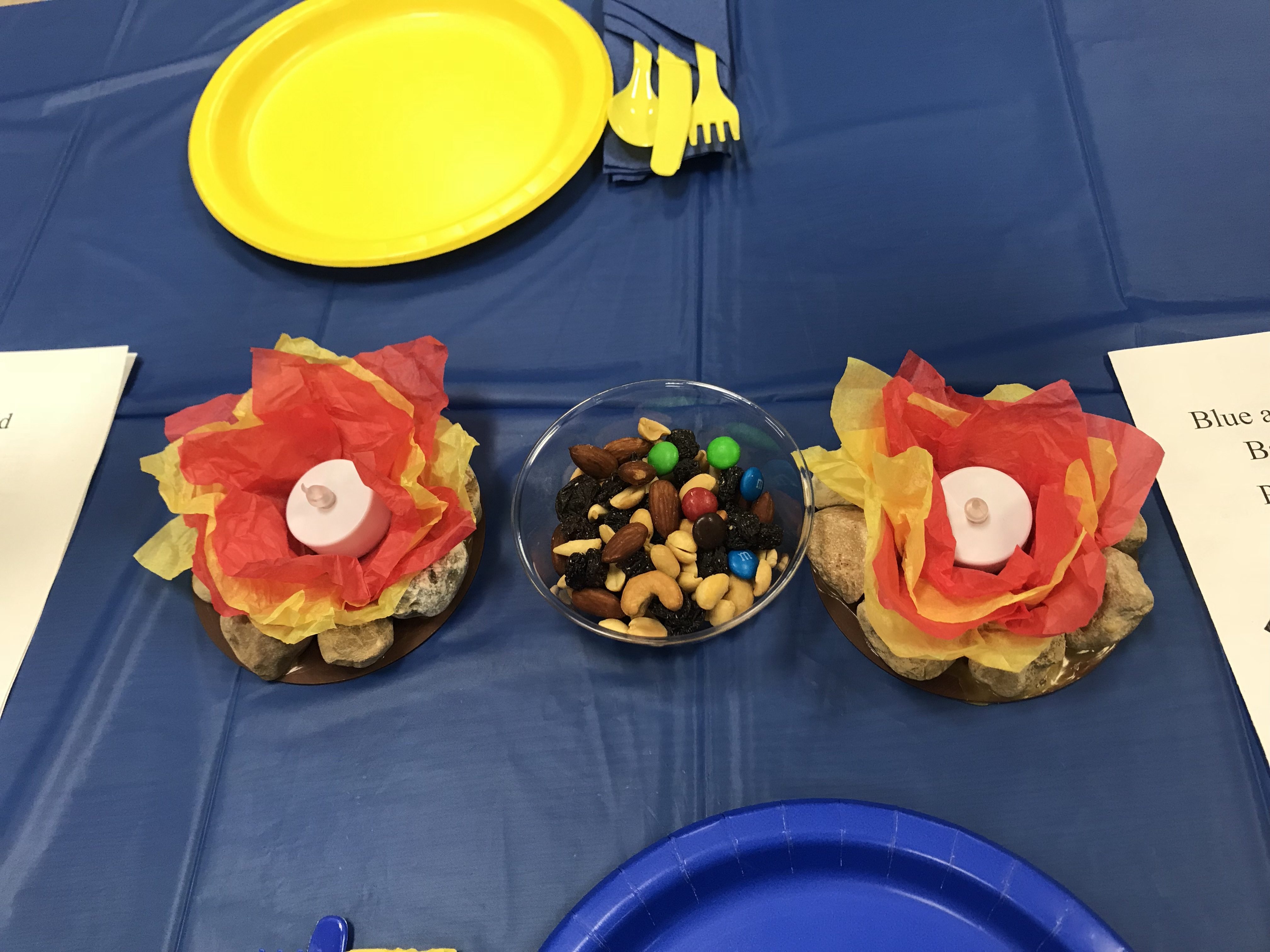 Decorating a Successful Cub Scout Blue and Gold Banquet